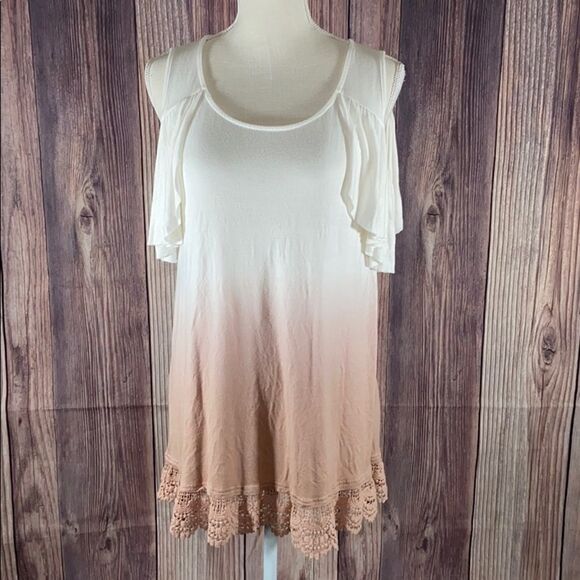 Umgee Ombré Cold Shoulder Embroidered Blouse - Picture 2 of 9